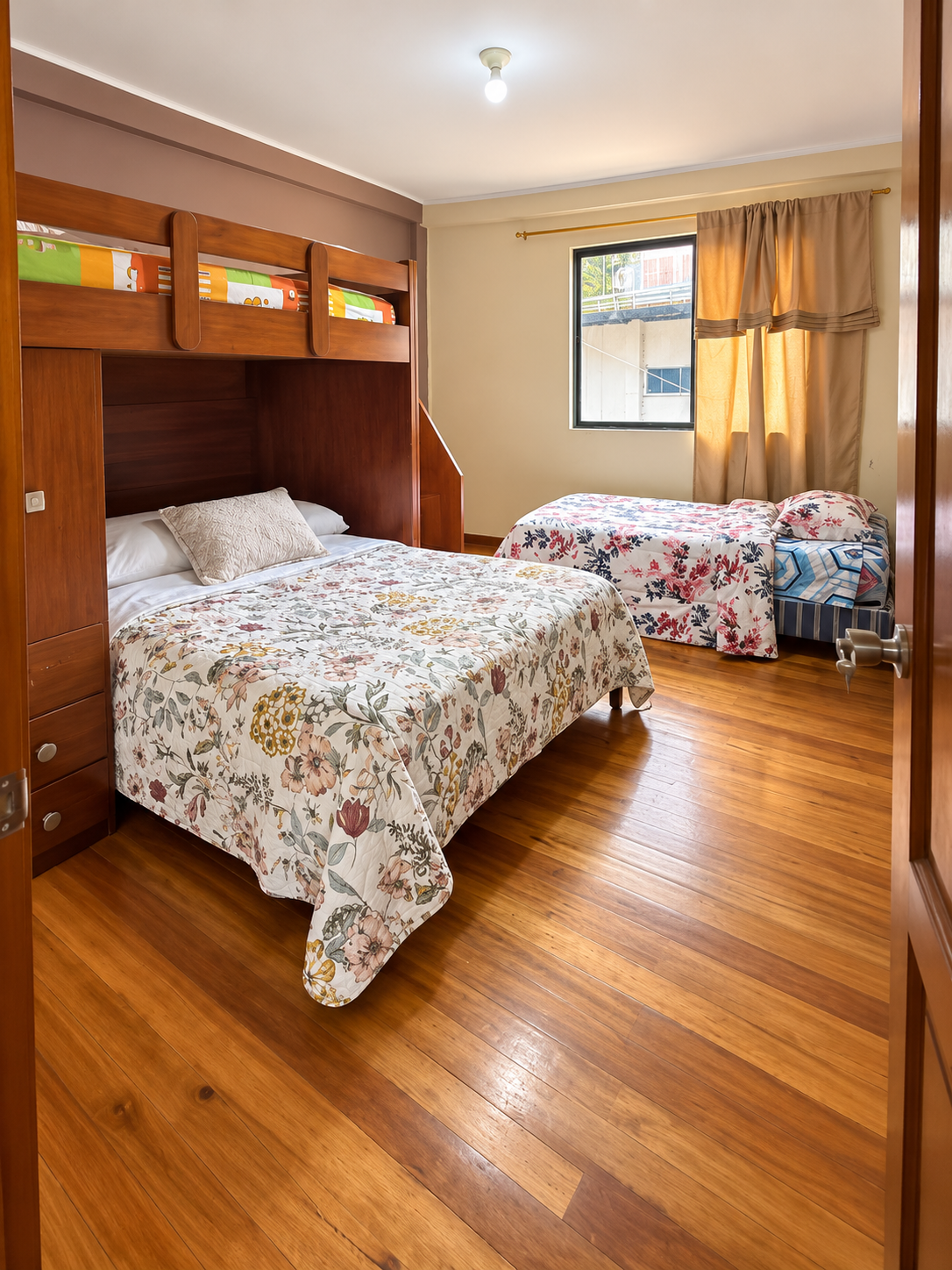 Habitación familiar de Refugio en la Colina