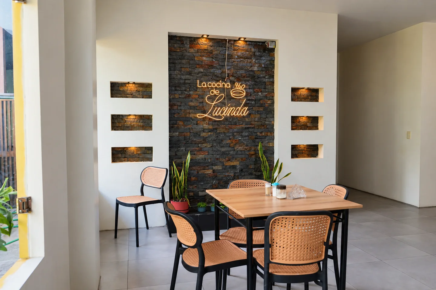 Interior de La Cocina de Lucinda